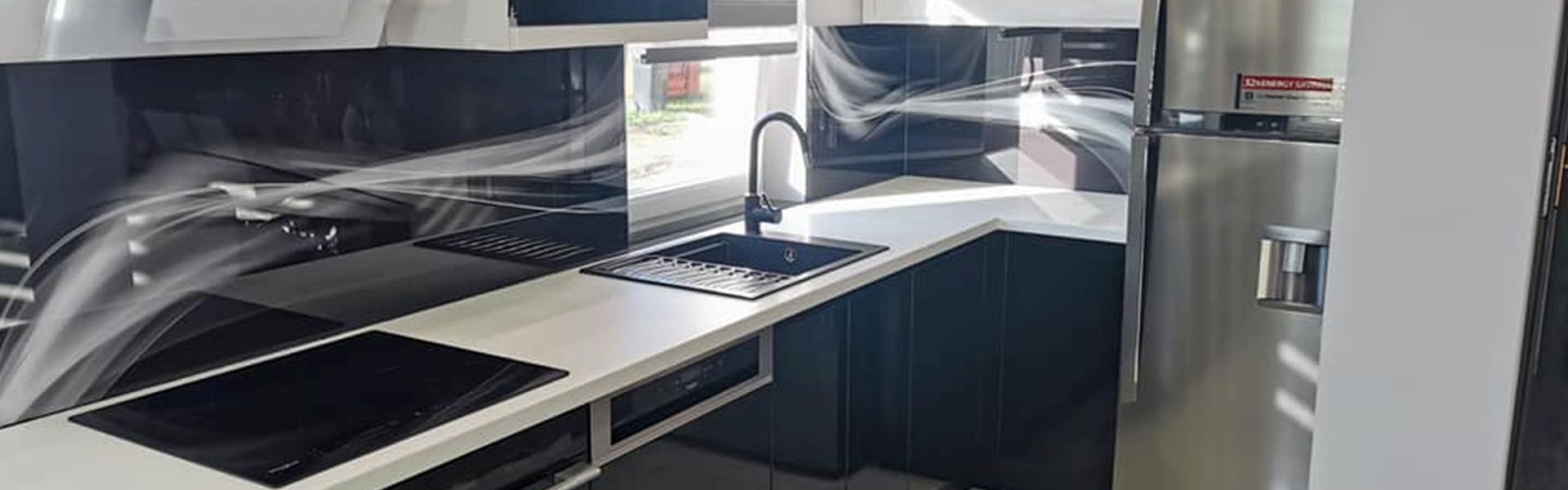 WeNet partnerem raportu Interaktywnie.com. Pobierz e-book o stronach WWW i e-sklepach