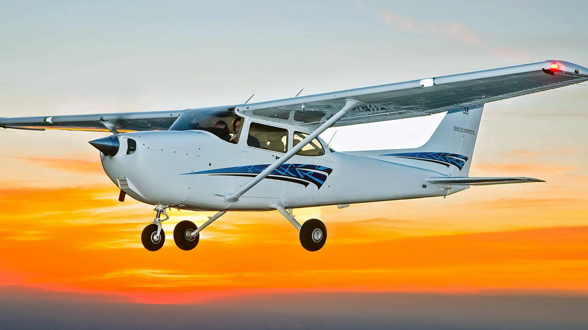 WeNet partnerem raportu Interaktywnie.com. Pobierz e-book o stronach WWW i e-sklepach