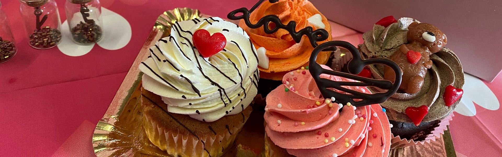 WeNet partnerem raportu Interaktywnie.com. Pobierz e-book o stronach WWW i e-sklepach